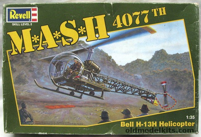 Revell 1/35 M*A*S*H 4077th Bell H-13H Helicopter (MASH) (Bell 47), 4334 plastic model kit